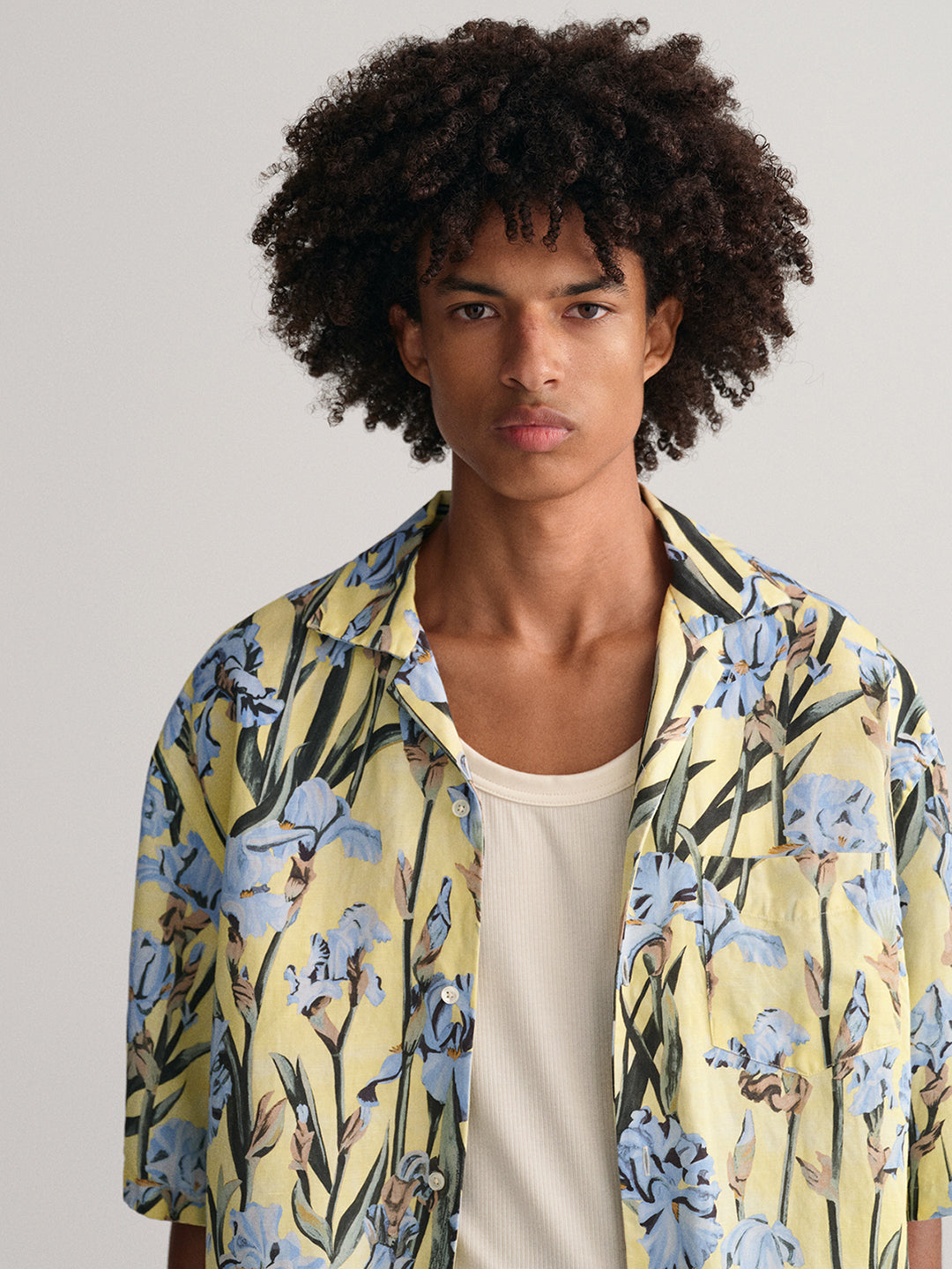 Gant Multi Iris Floral Print Relaxed Fit Shirt