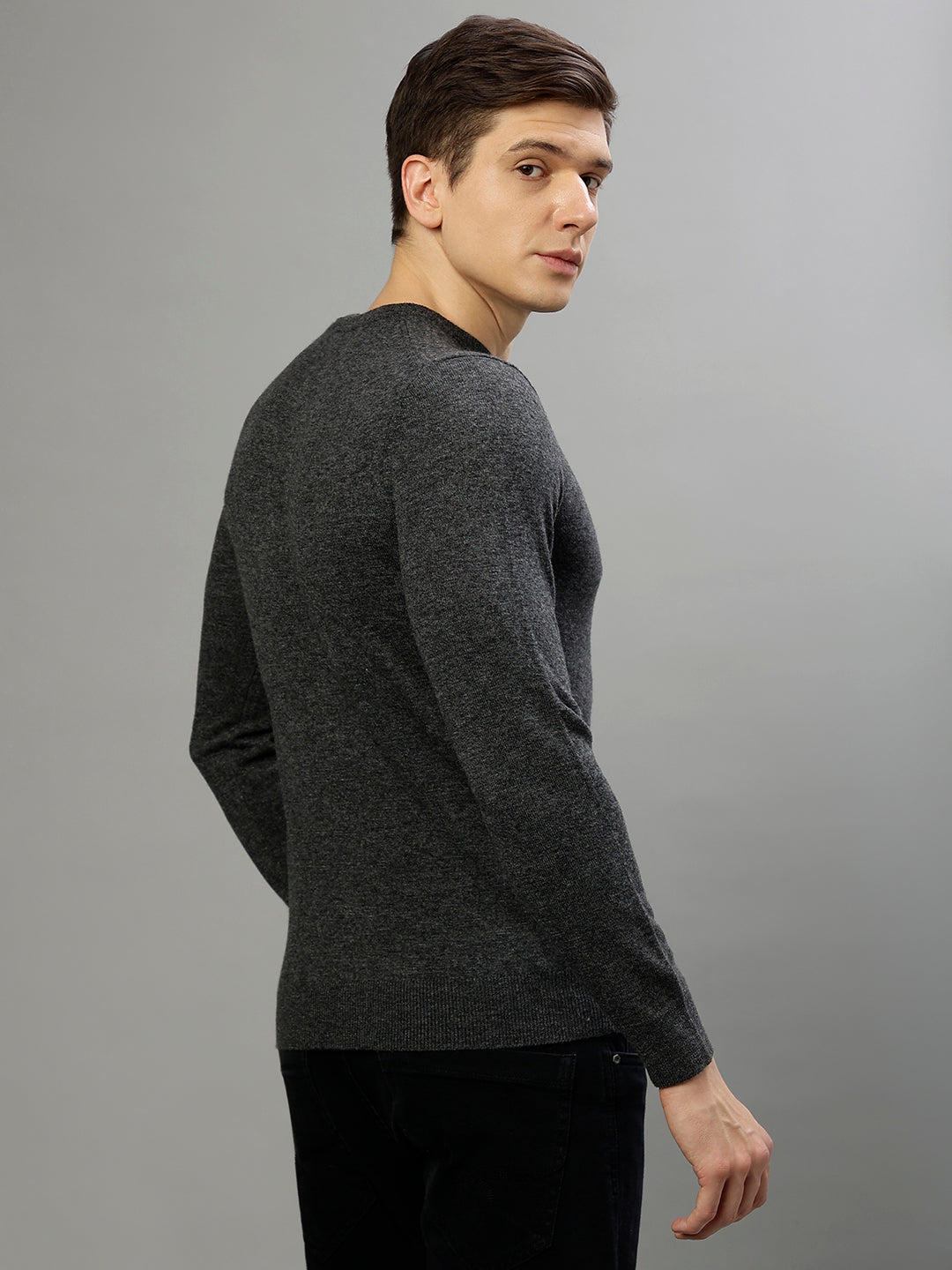 Gant Men Solid Round Neck Full Sleeves Sweater