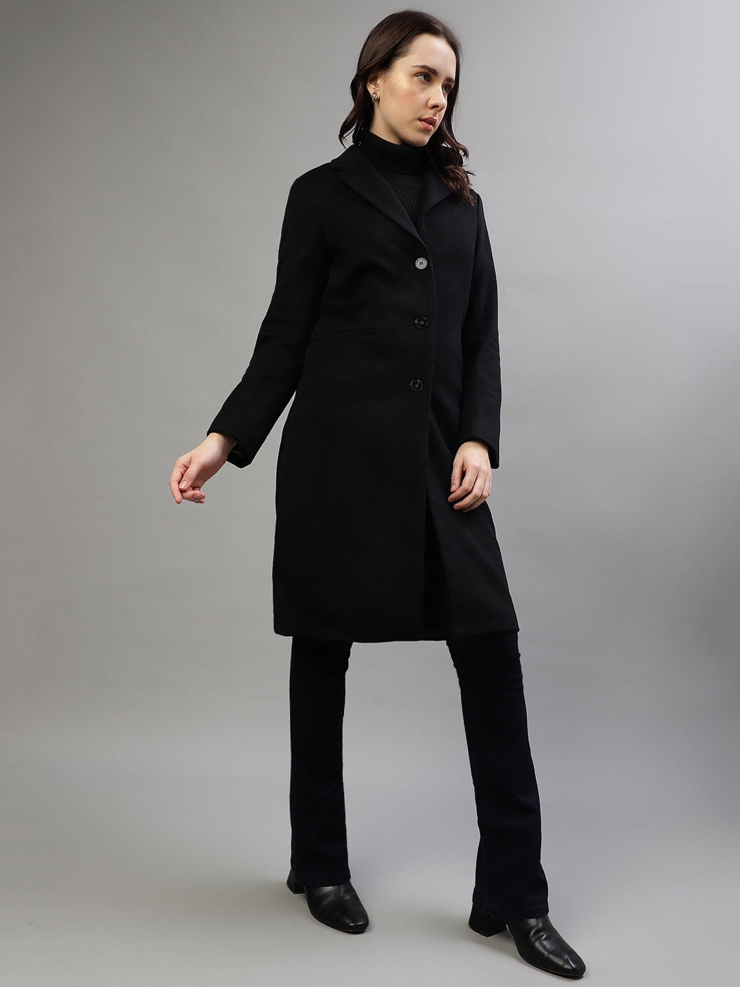 Gant Women Solid Notched Lapel Full Sleeves Overcoat