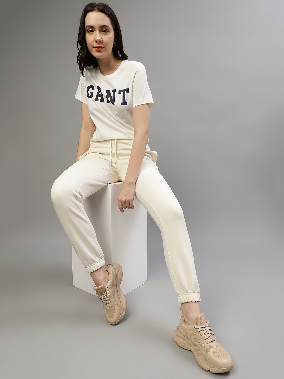 Gant Women Cream Solid Regular Fit Trackpants