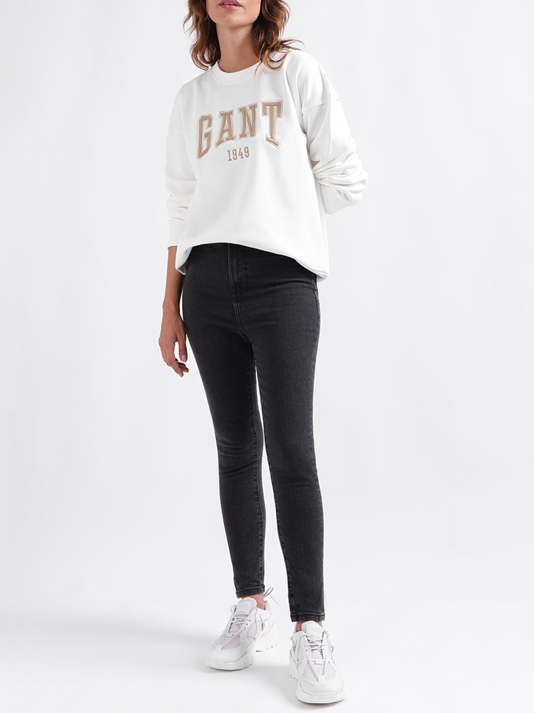 Gant Women Solid Full Sleeves Round Neck Sweatshirt